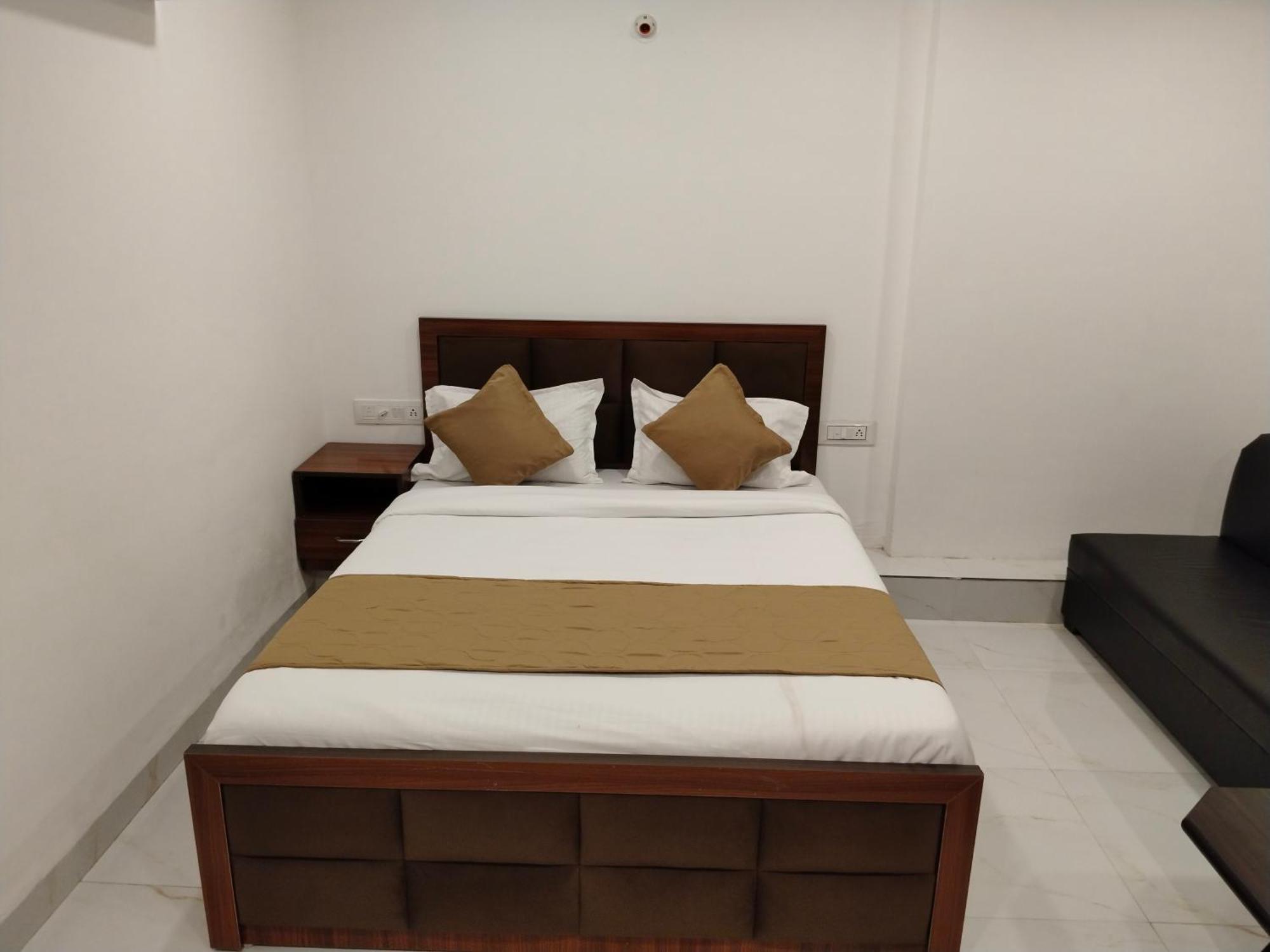 Shiv Hotel Indore