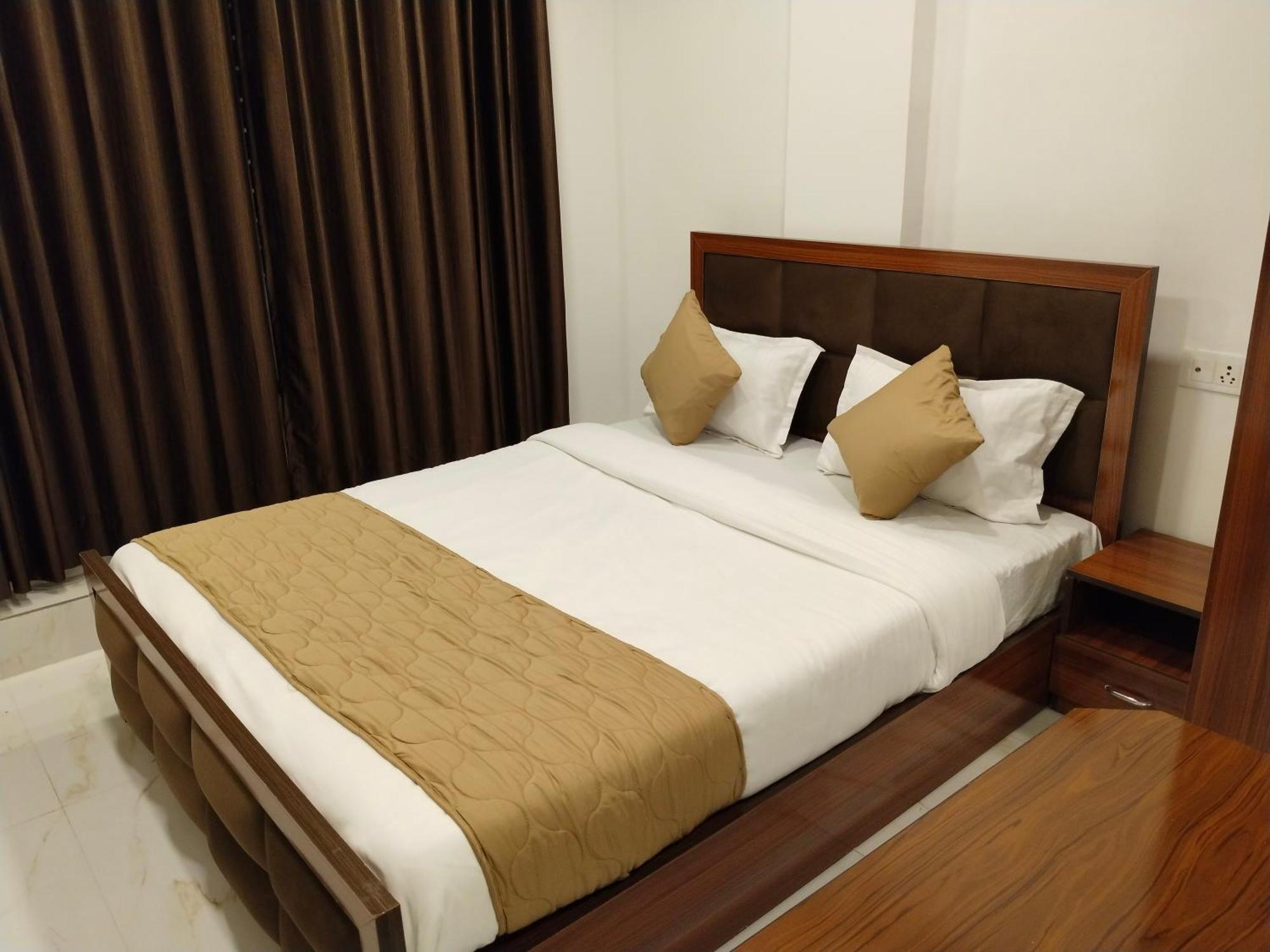 Shiv 5* Indore
