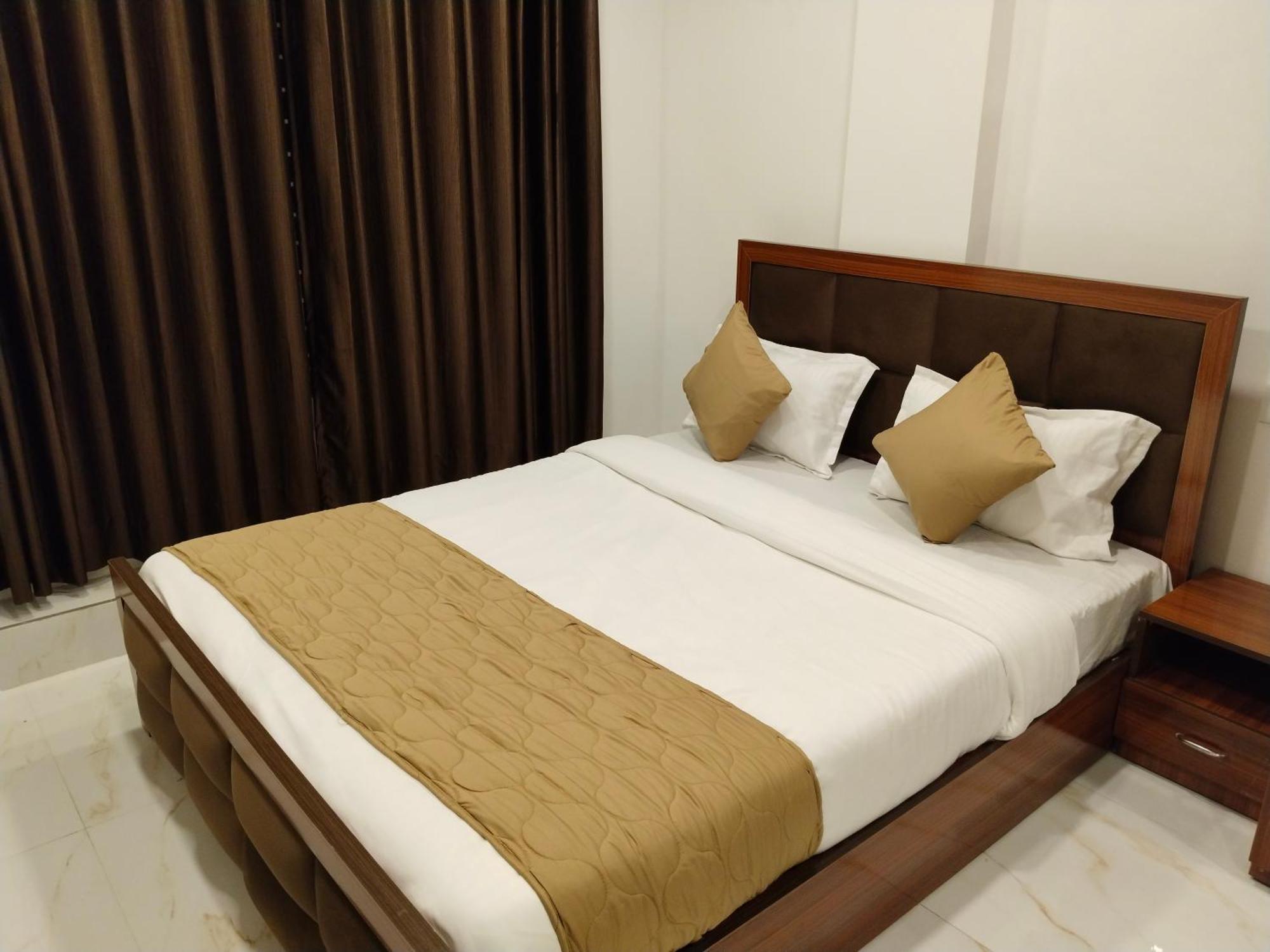 Shiv 5* Indore