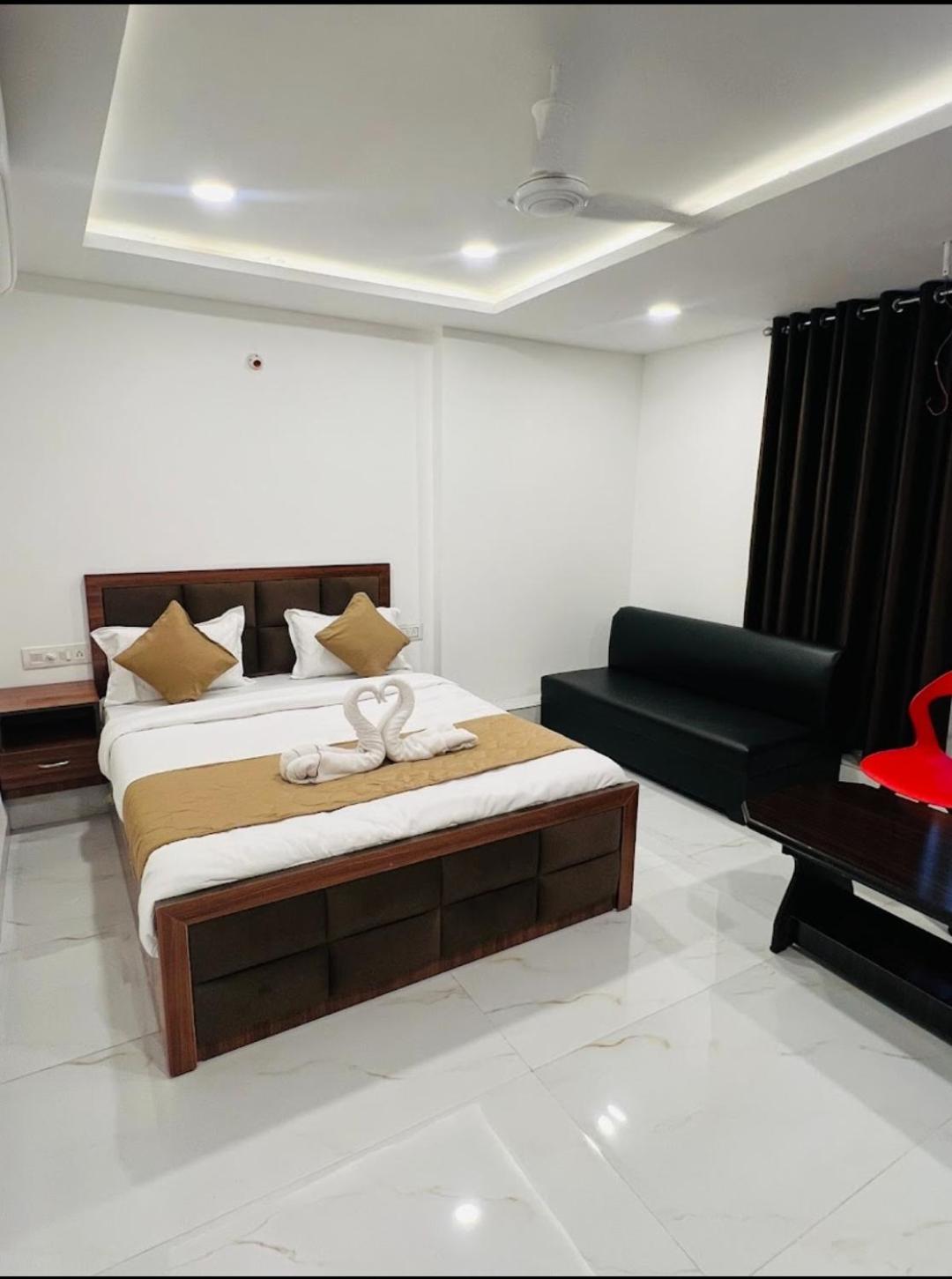 Shiv Hotel 5*